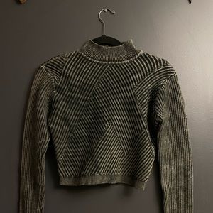 New Urban Outfitters Ribbed Mock neck Cropped Sweater - xs